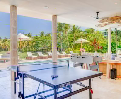 Luxury Villa Photo #18