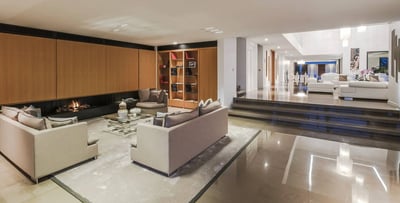 Luxury Villa Photo #14