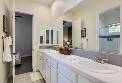 Shared jack and jill bath with shower/tub combo