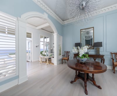 Luxury Villa Photo #17