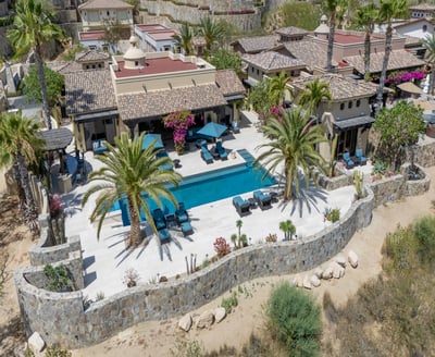 Luxury Villa Photo #5