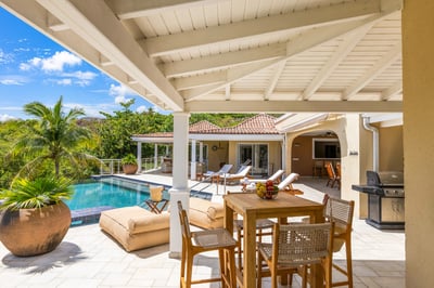 Luxury Villa Photo #15