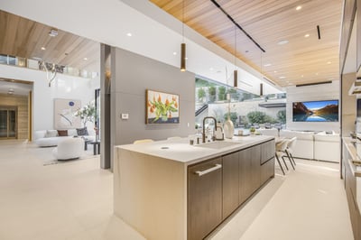 Luxury Villa Photo #27
