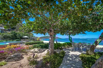 Luxury Villa Photo #3