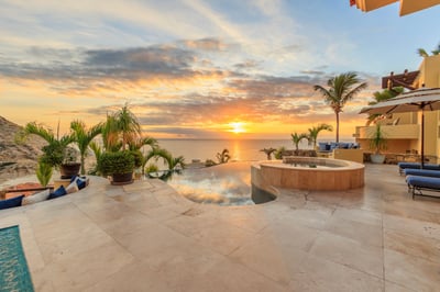 Luxury Villa Photo #8