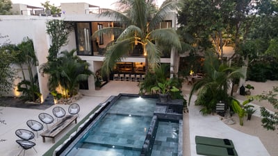 Luxury Villa Photo #9