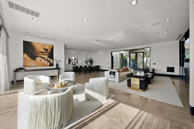 Luxury Villa Photo #16
