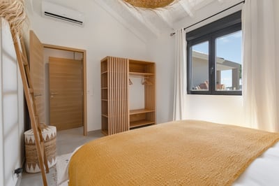 Luxury Villa Photo #22