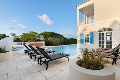 Luxury Villa Photo #17