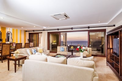 Luxury Villa Photo #7