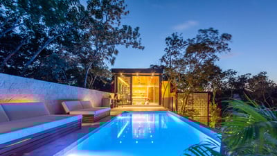Luxury Villa Photo #2