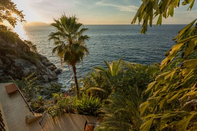 Luxury Villa Photo #6