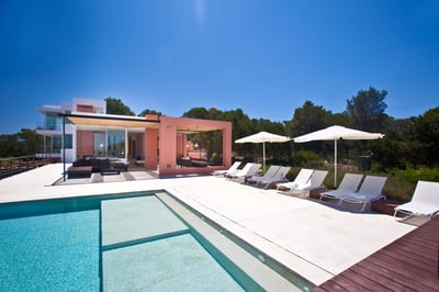 Luxury Villa Photo #2