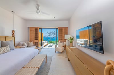 Luxury Villa Photo #34
