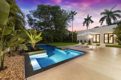 Luxury Villa Photo #9