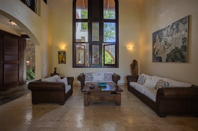 Luxury Villa Photo #16