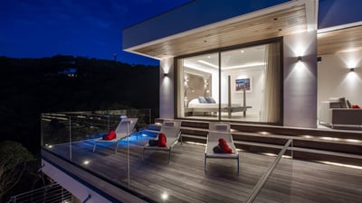 Luxury Villa Photo #11