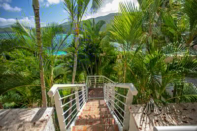 Luxury Villa Photo #16