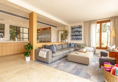 Luxury Villa Photo #11