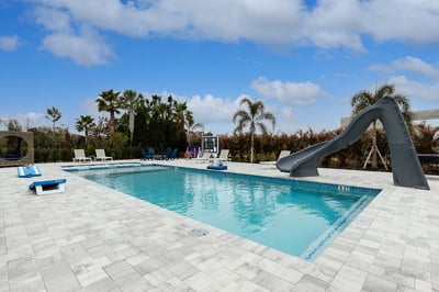 Luxury Villa Photo #3
