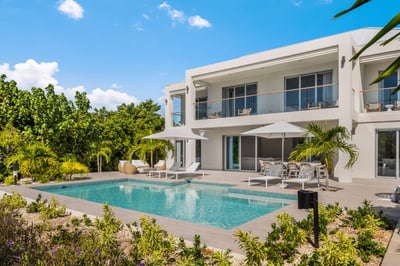 Luxury Villa Photo #8