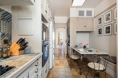 Luxury Villa Photo #15