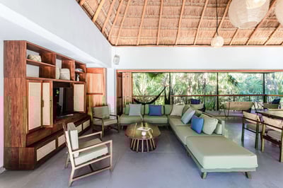 Luxury Villa Photo #16
