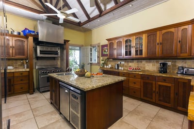 Luxury Villa Photo #9