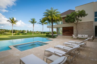 Luxury Villa Photo #7