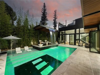 Luxury Villa Photo #5