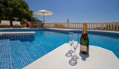 Luxury Villa Photo #9