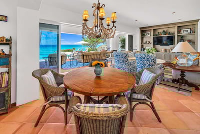 Luxury Villa Photo #15