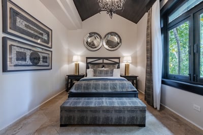 Luxury Villa Photo #92