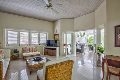 Luxury Villa Photo #11