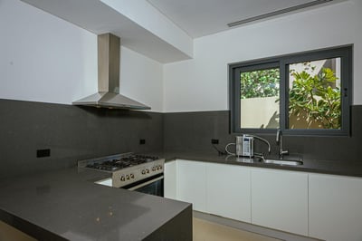Luxury Villa Photo #29