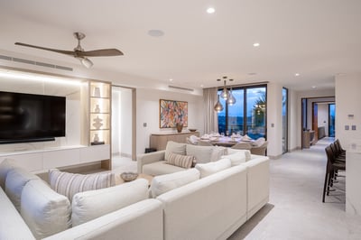 Luxury Villa Photo #23