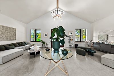 Luxury Villa Photo #24