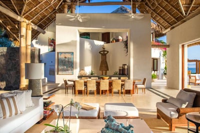 Luxury Villa Photo #19