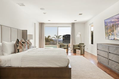 Luxury Villa Photo #14