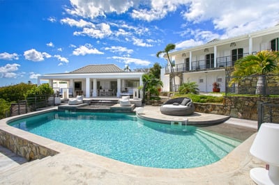 Luxury Villa Photo #5