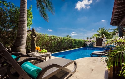 Luxury Villa Photo #3