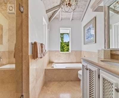 Luxury Villa Photo #12