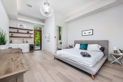 Luxury Villa Photo #24