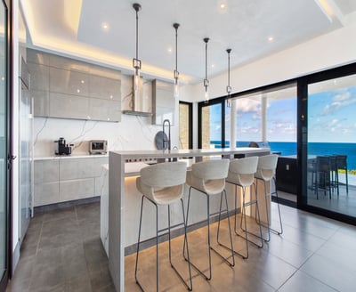 Luxury Villa Photo #15