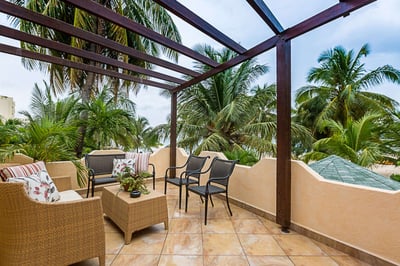 Luxury Villa Photo #3