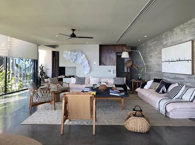 Luxury Villa Photo #16