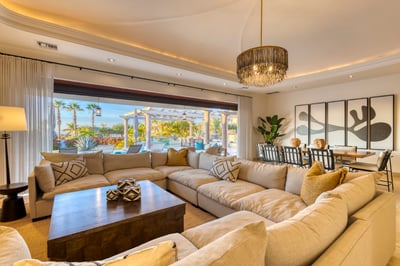 Luxury Villa Photo #21