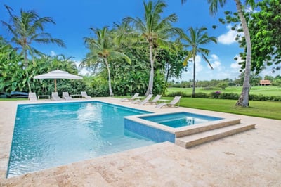 Luxury Villa Photo #4