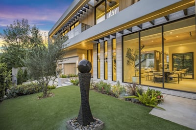 Luxury Villa Photo #6