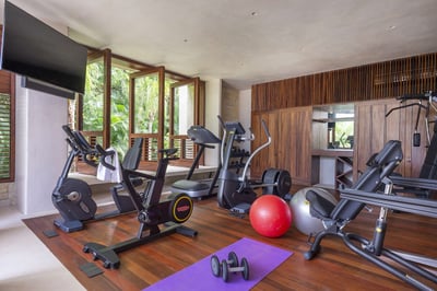 Luxury Villa Photo #16